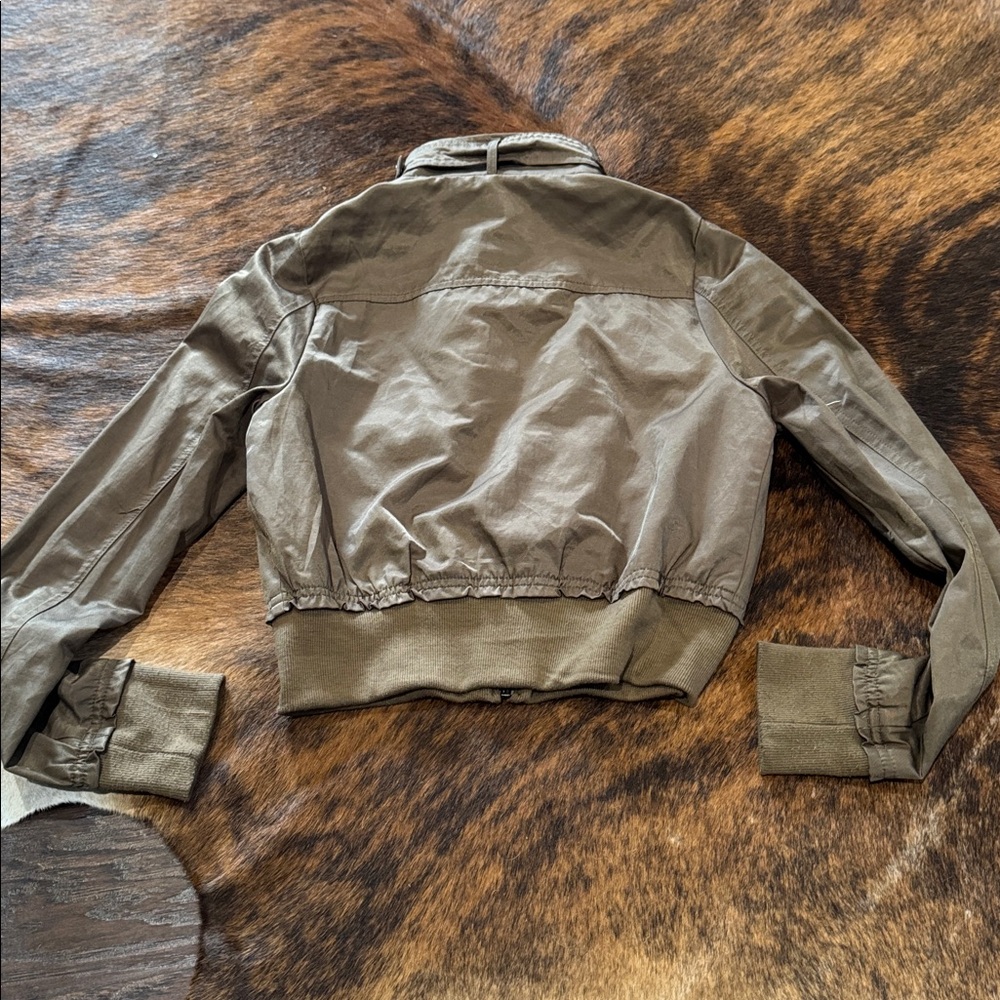 Active Basic Lightweight Bomberjacket In Olive - image 4
